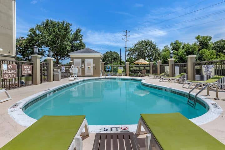 Pool 46 of 79